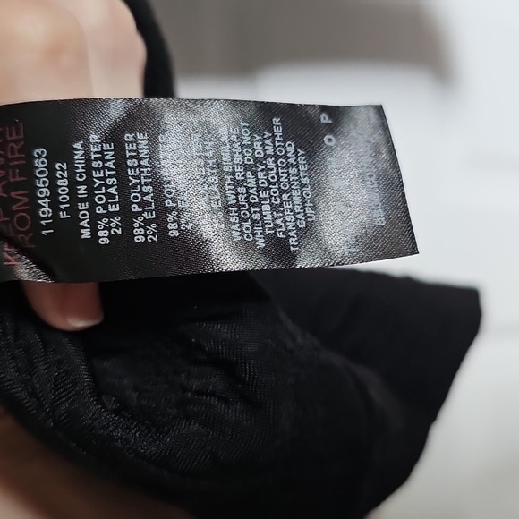 NWT Topshop Black Long Sleeve Crisscross Neckline - Picture 4 of 4